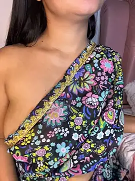 shara_queen1 live cam on StripChat