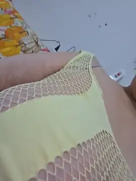 big_yoyo live cam on StripChat