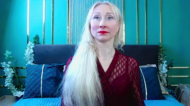 KissDreamm live cam on StripChat