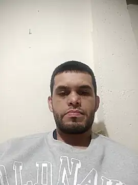 James21990 live cam on StripChat