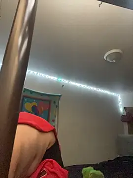 gonzvles live cam on StripChat
