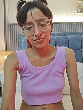Marge_lasanders24 live cam on StripChat