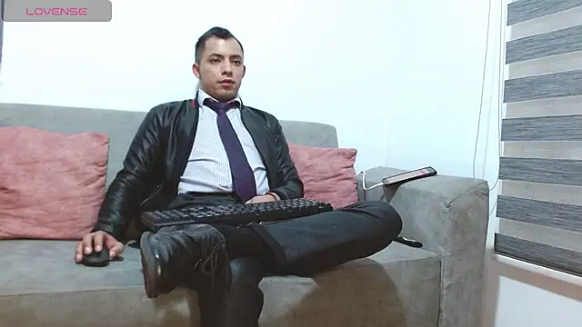 MikeFetish_01 on Stripchat