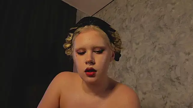 Mia_Luw
