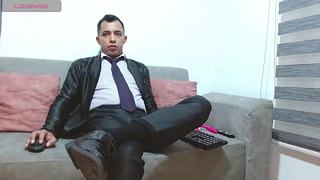 MikeFetish_01