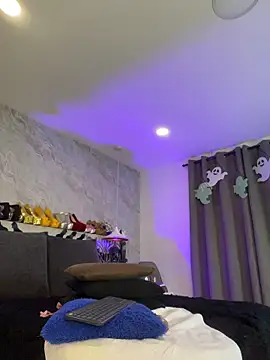 Alanna_Hank