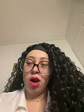queenlo_xxx live sex cam