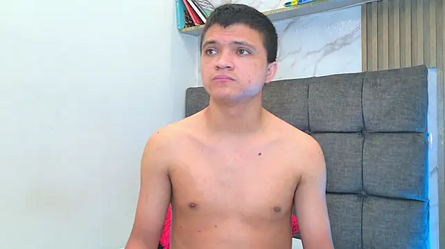 aly_n_sebas Momentaufnahme des Live-Raums auf Stripchat