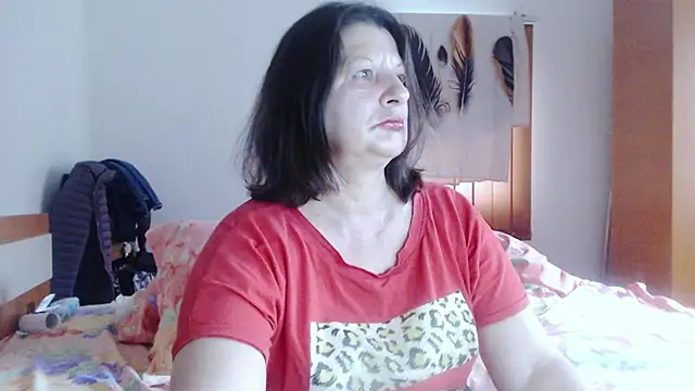 ExtasyMature live cam on StripChat