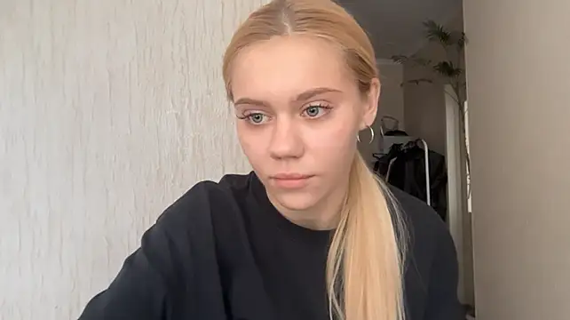 Glamorforyou live cam on StripChat