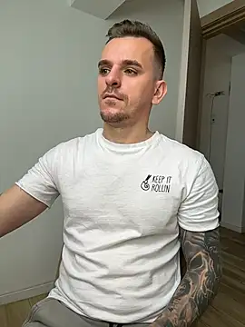 huge_cock22cm (Ask my age) - Let