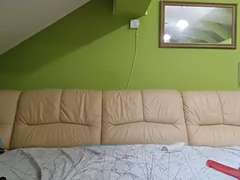 milfhot44 live cam on StripChat