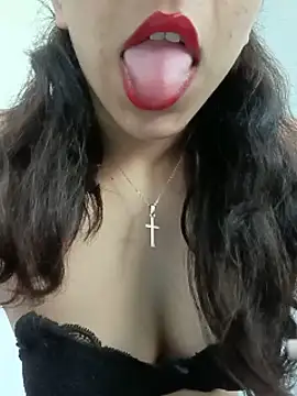 HazelCharm live cam on StripChat