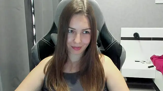 Mia_shy1 live cam on StripChat