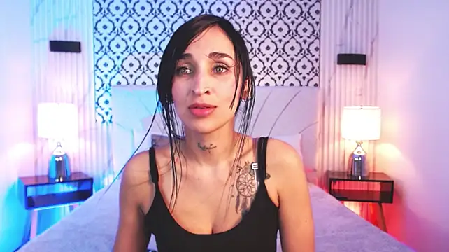 Chloe__Brm