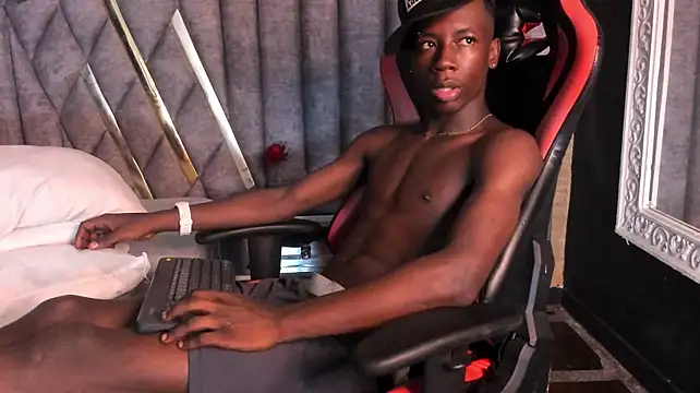 SmithBonilla live cam on StripChat