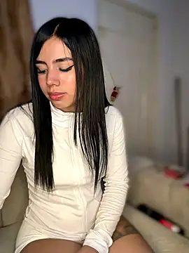 Laura-Khalifa live sex cam
