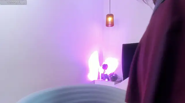 dolly_zoe