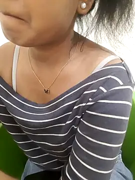 Navya6879