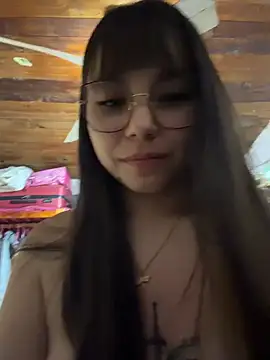 Vicky__11 live cam on StripChat