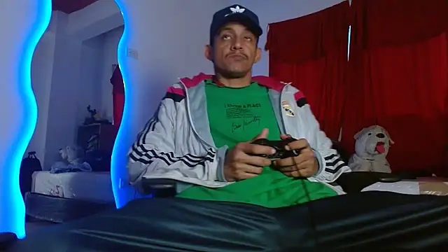 skinny23cm webcam