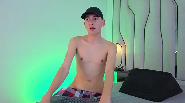lian_cameron