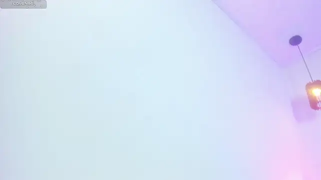 dolly_zoe live cam on StripChat