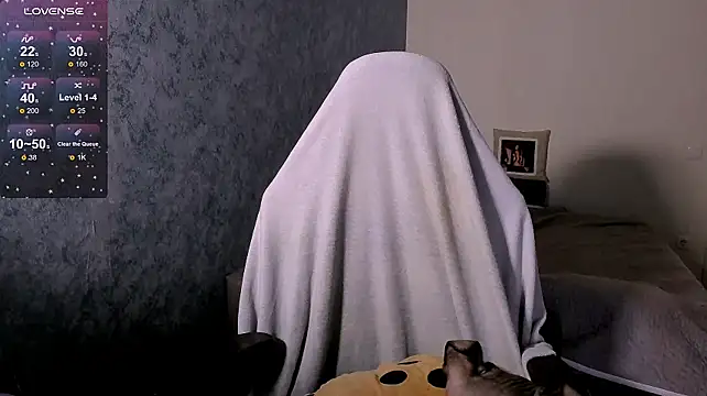 ZoyaMill live cam on StripChat