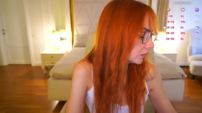 GingerGaze live cam on StripChat