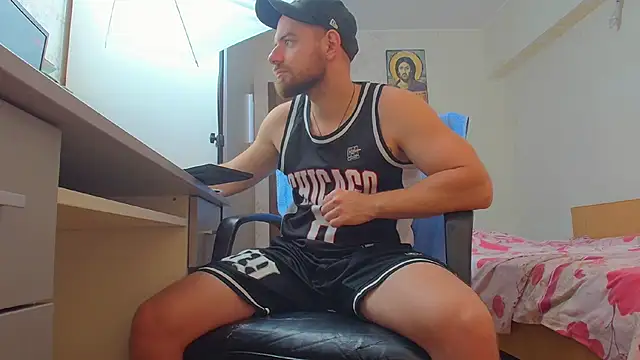 Ryanstone_ live cam on StripChat