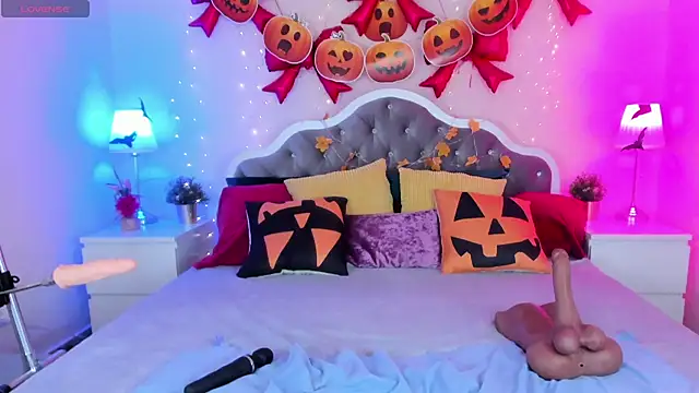 katymeaw live cam on StripChat