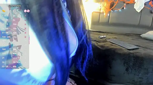 Ariadnaaa_ live cam on StripChat
