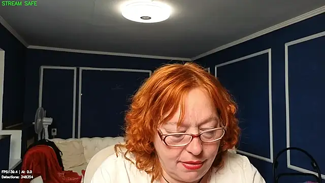 Fara_Flutte live cam on StripChat