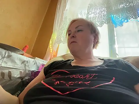 Svetlysvet live cam on StripChat