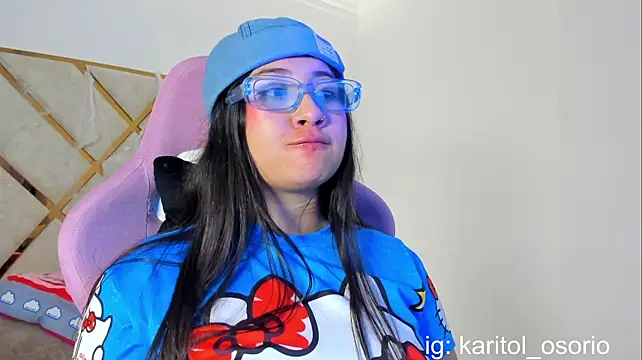katt_lover live cam on StripChat