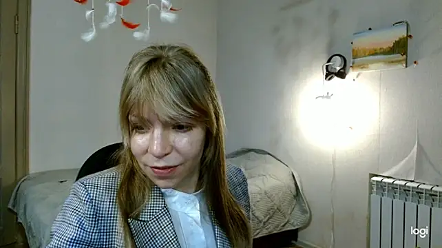 JuliagGladkikh live cam on StripChat
