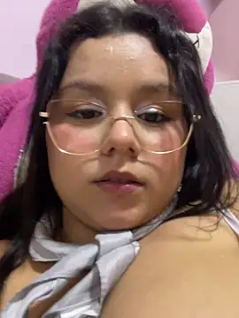 Sofia_Navis live cam on StripChat