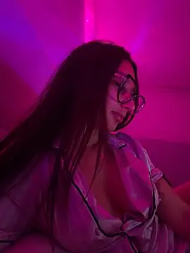 Tiny_lilith live cam on StripChat