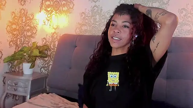 IndigoVelvet live cam on StripChat