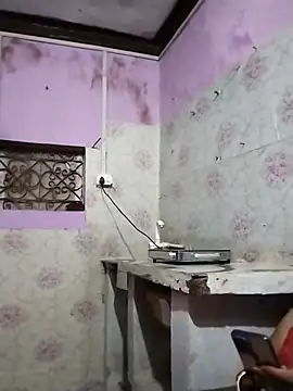 aapki-bhabhiii clean shaved cam girl