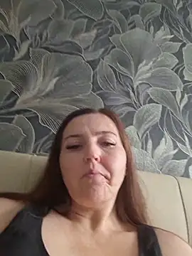 MilaMature smooth pussy cam room