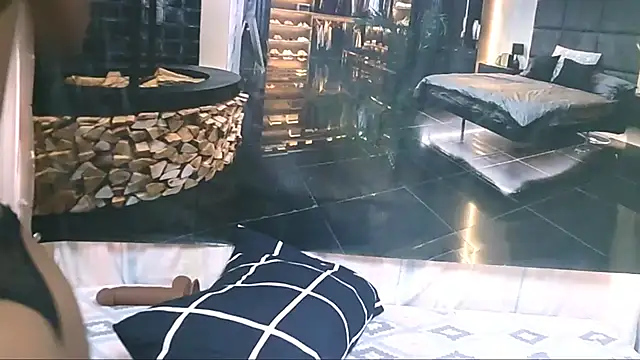 EbonyOlive69