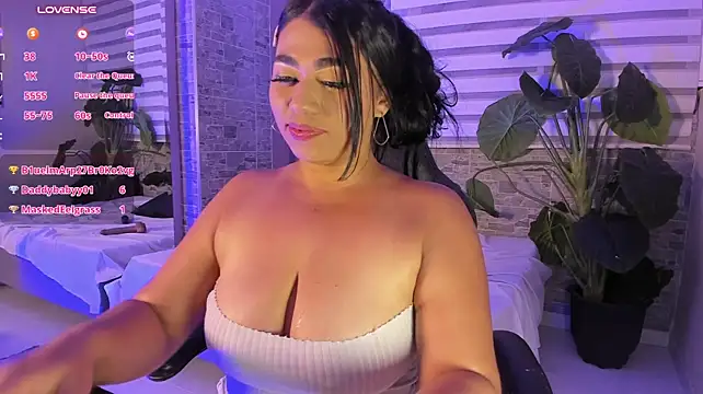 MeganBlazze live cam on StripChat