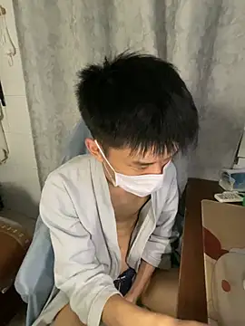 Zhang_yiovo
