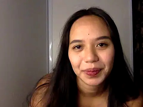 Its_mae69 live cam on StripChat