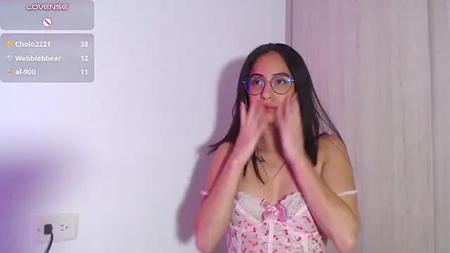 luna_blossom masturbation two way video chat
