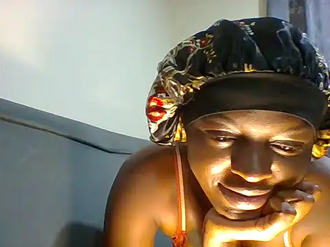 Sexy_Essiie