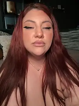 CurvyKimmy1