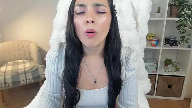 _BellaEvans_