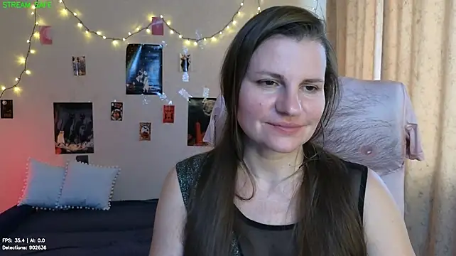 Mirabelle_Velvet